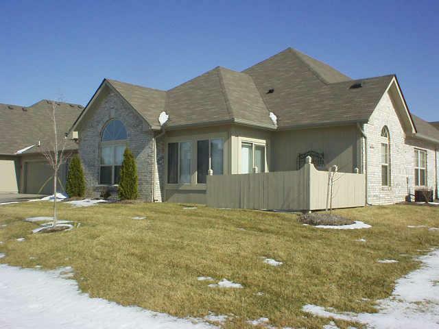 Property Photo:  11281 Courtyard Way  IN 46038 