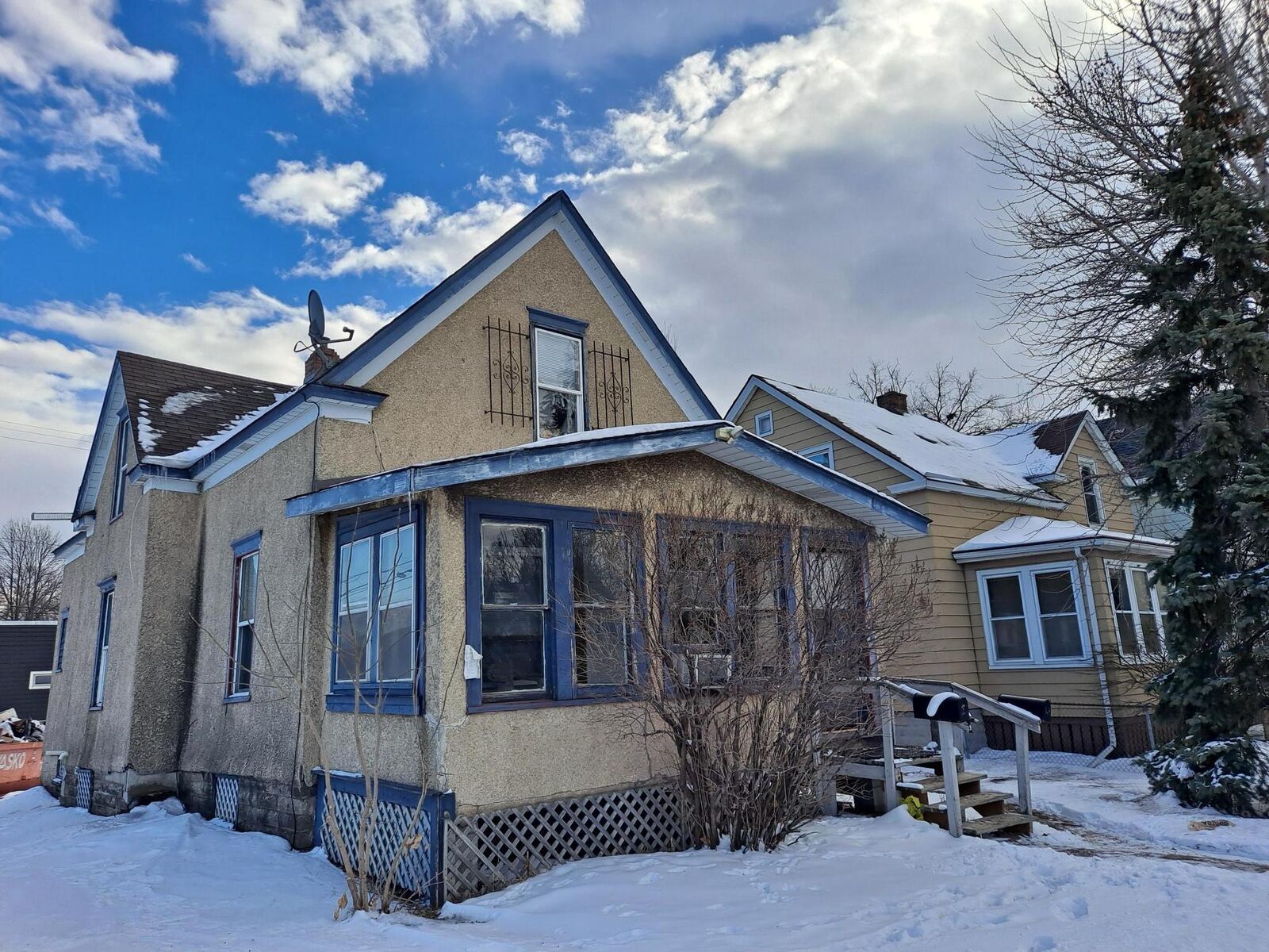 Property Photo:  1108 25th Avenue SE  MN 55414 