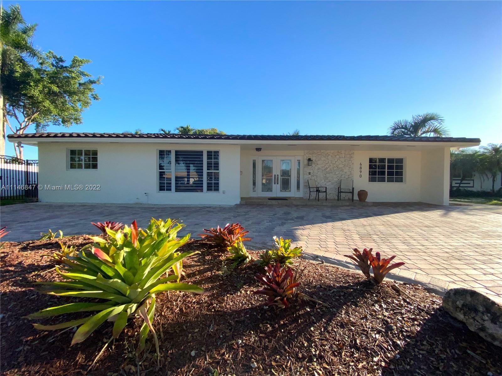 Property Photo: 6890 Bamboo St FL 33014