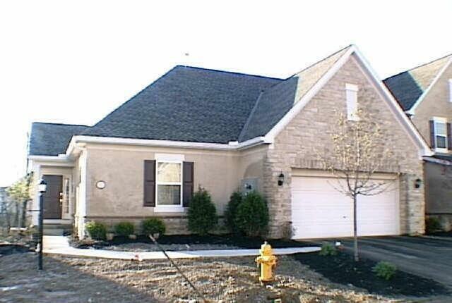 Property Photo: 7463 Deer Valley Crossing OH 43065