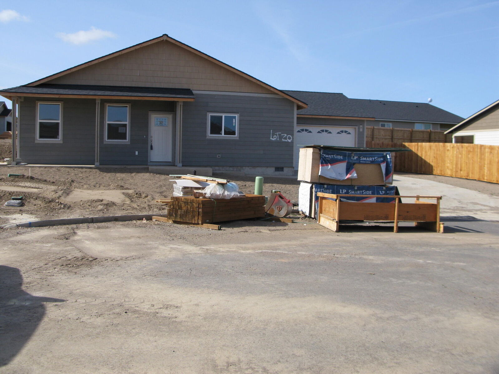 Property Photo:  524 SE Morgan Court  OR 97741 