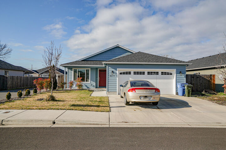 8377 Kyra Lane  White City OR 97503 photo