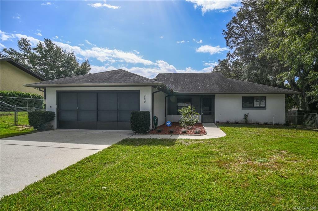 Property Photo:  2050 Deer Trail Lane  FL 34461 