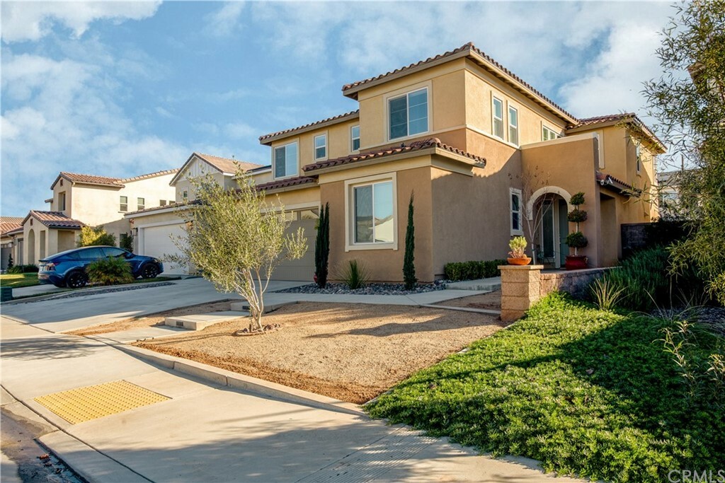 Property Photo:  34680 Bright Pine Way  CA 92563 