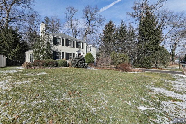 Property Photo: 385 Chapin Court NJ 07649