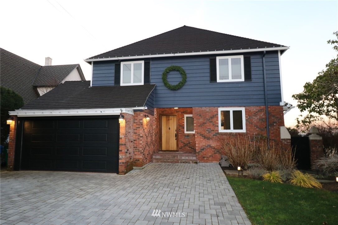 Property Photo: 1929 Sunset Avenue SW WA 98116