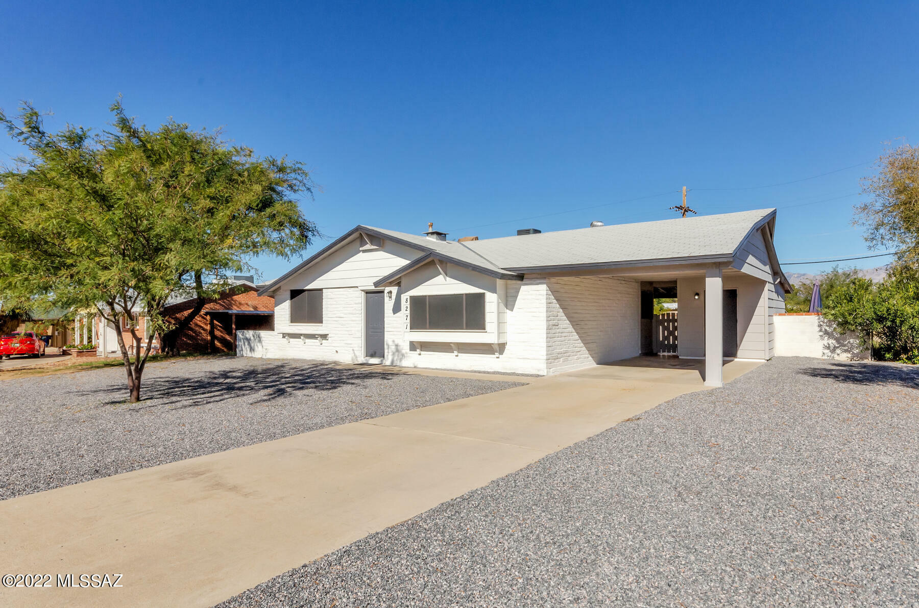 Property Photo: 8271 E Kenyon Drive AZ 85710