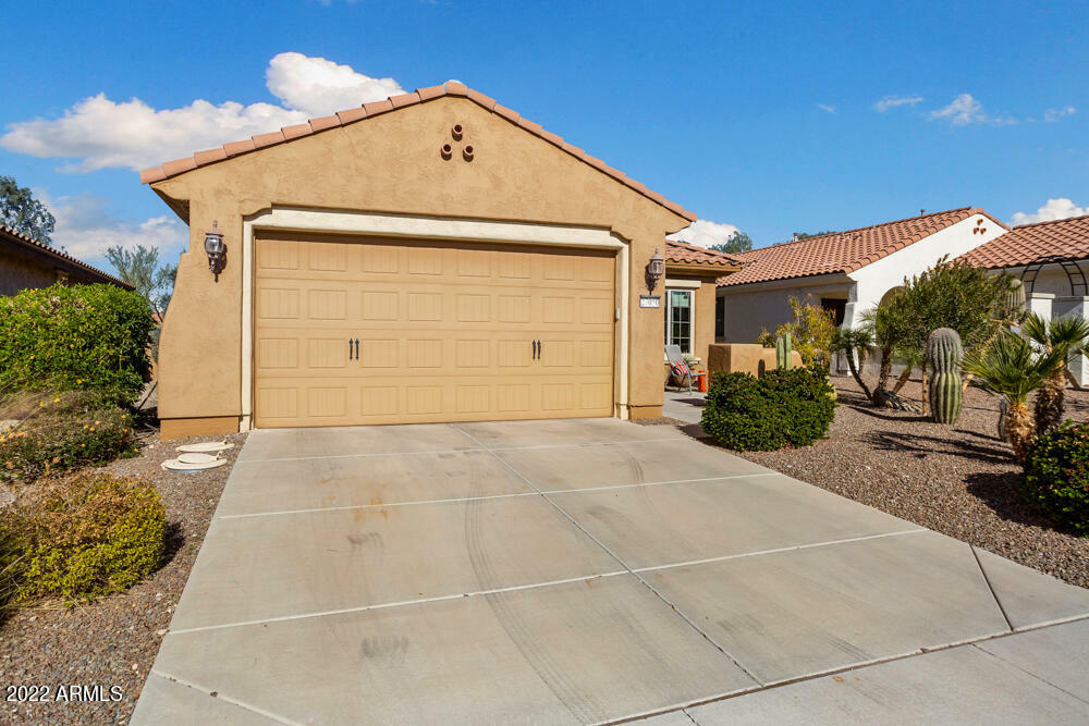 Property Photo: 27050 W Escuda Drive AZ 85396