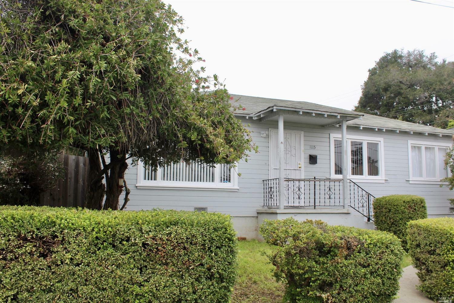 Property Photo:  1115 Santa Clara Street  CA 94590 