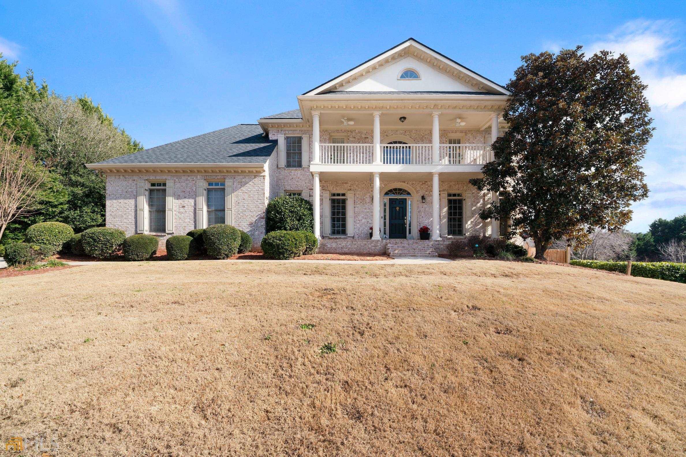 Property Photo:  200 N Willow Court  GA 30004 