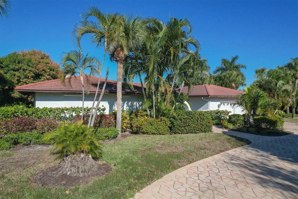 Property Photo:  314 Bird Key Drive  FL 34236 