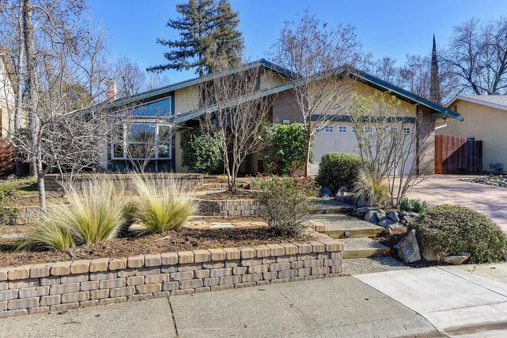 Property Photo: 5137 Butterwood Circle CA 95662