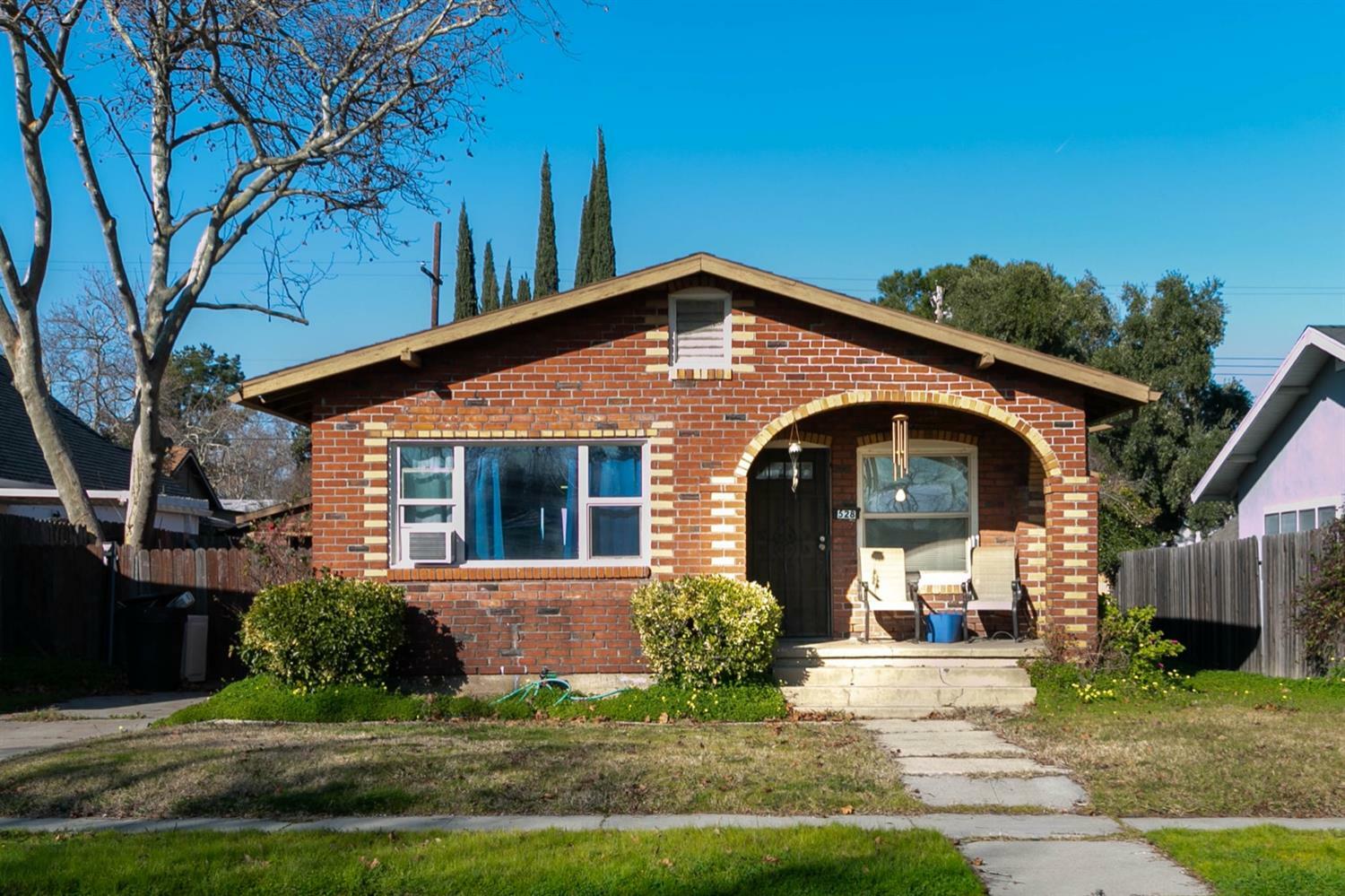 Property Photo:  528 526 Pleasant Street  CA 95678 