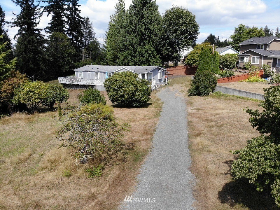 Property Photo:  7417 -7435 64th Street NE  WA 98270 