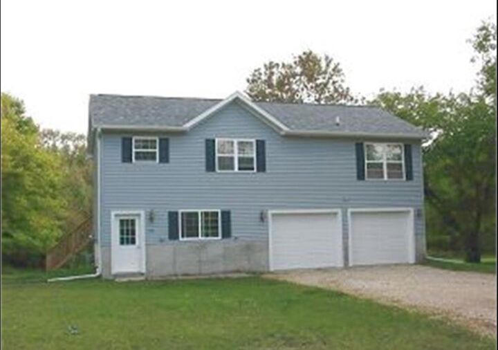 1413 Cedar Lane  Waverly IA 50677 photo