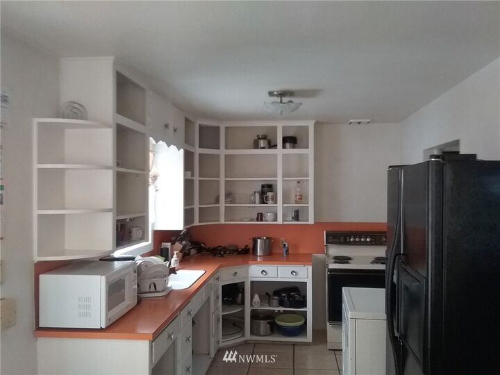 Property Photo:  2801 4th Street SE  WA 98802 