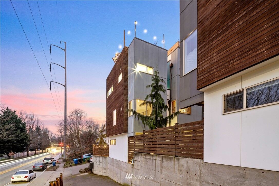 Property Photo:  7754 Delridge Way SW  WA 98106 