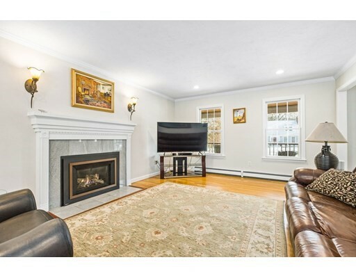 Property Photo: 122 Arborway Dr MA 02066