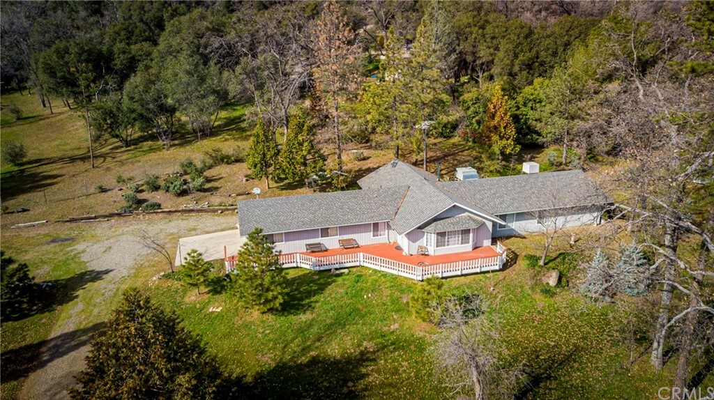 Property Photo:  44670 Thunderhead Drive  CA 93601 