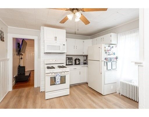 Property Photo:  83 Hawthorne St 2  MA 01902 