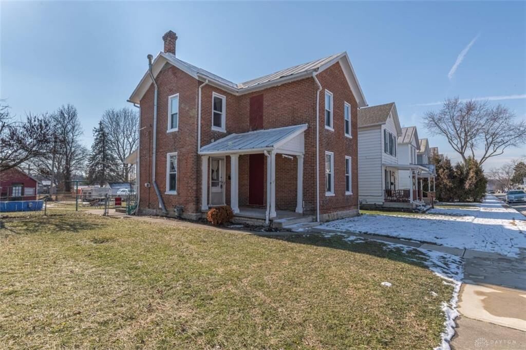 Property Photo: 926 E Pearl Street OH 45342