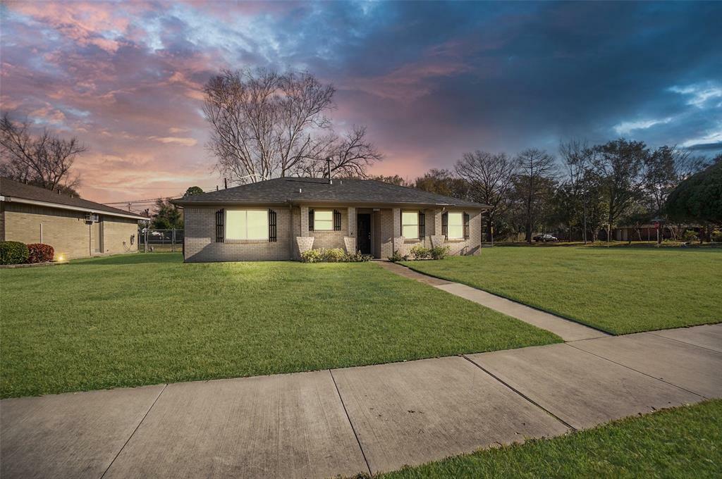 Property Photo:  9242 Derrik Drive  TX 77080 