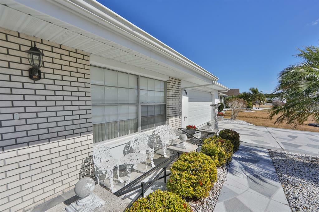 Property Photo:  685 Allegheny Drive  FL 33573 