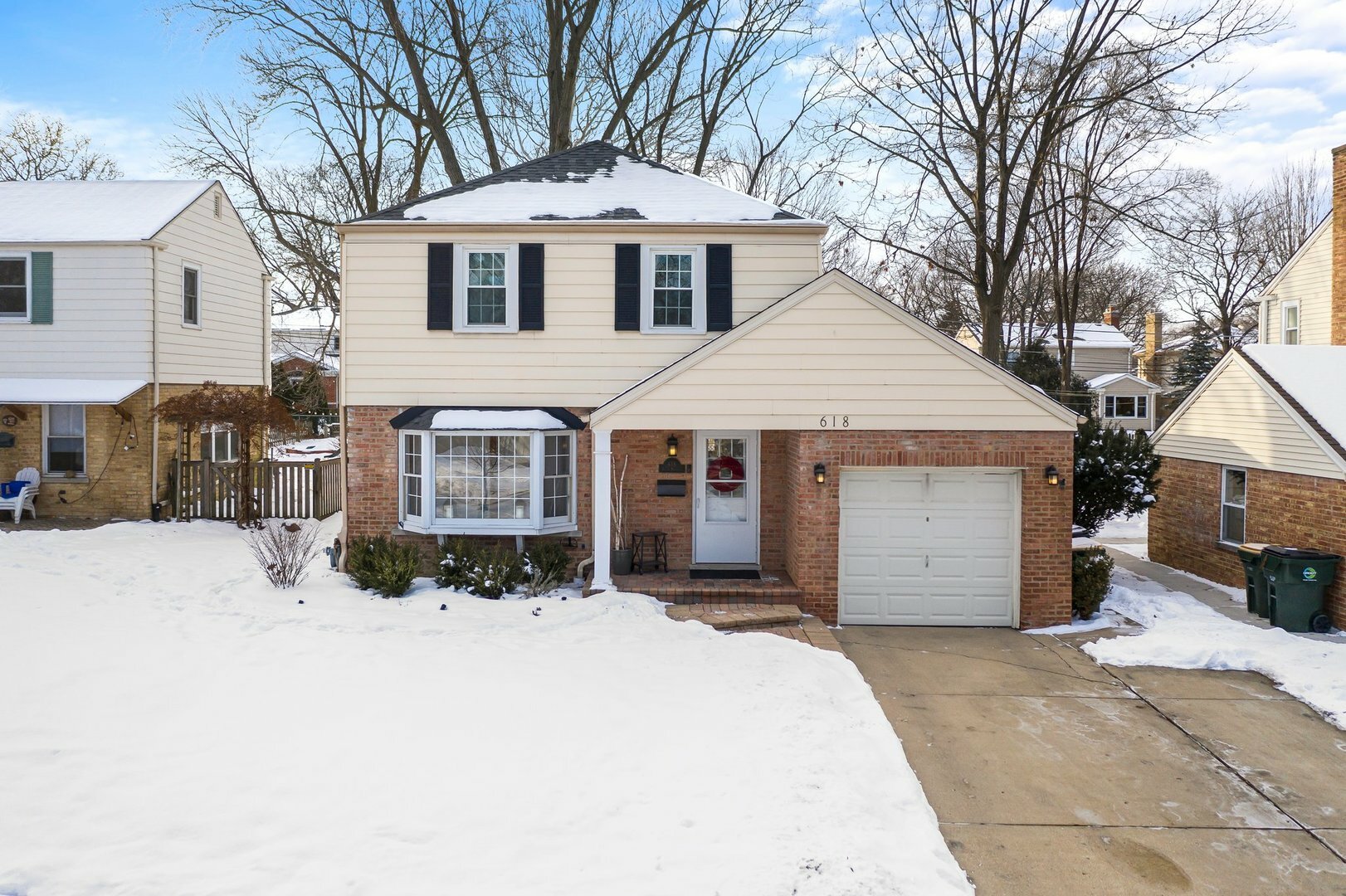Property Photo: 618 S Mitchell Avenue IL 60005