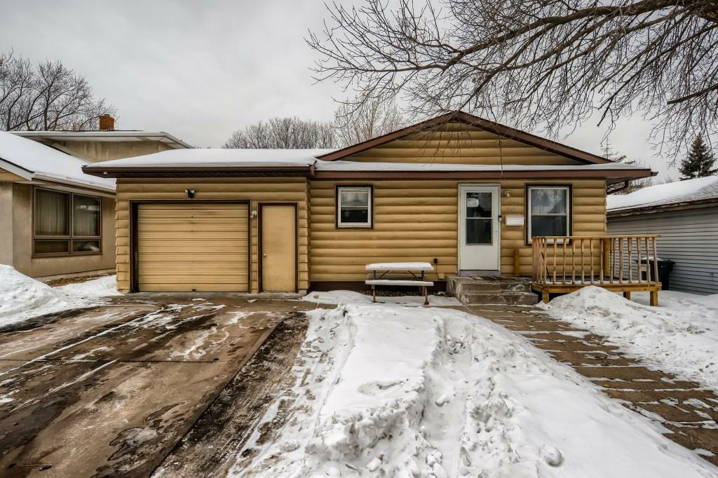 Property Photo: 1343 Dale Street N MN 55117