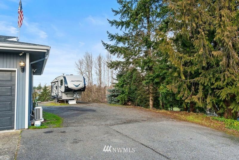 Property Photo:  4307 79th Court E  WA 98443 