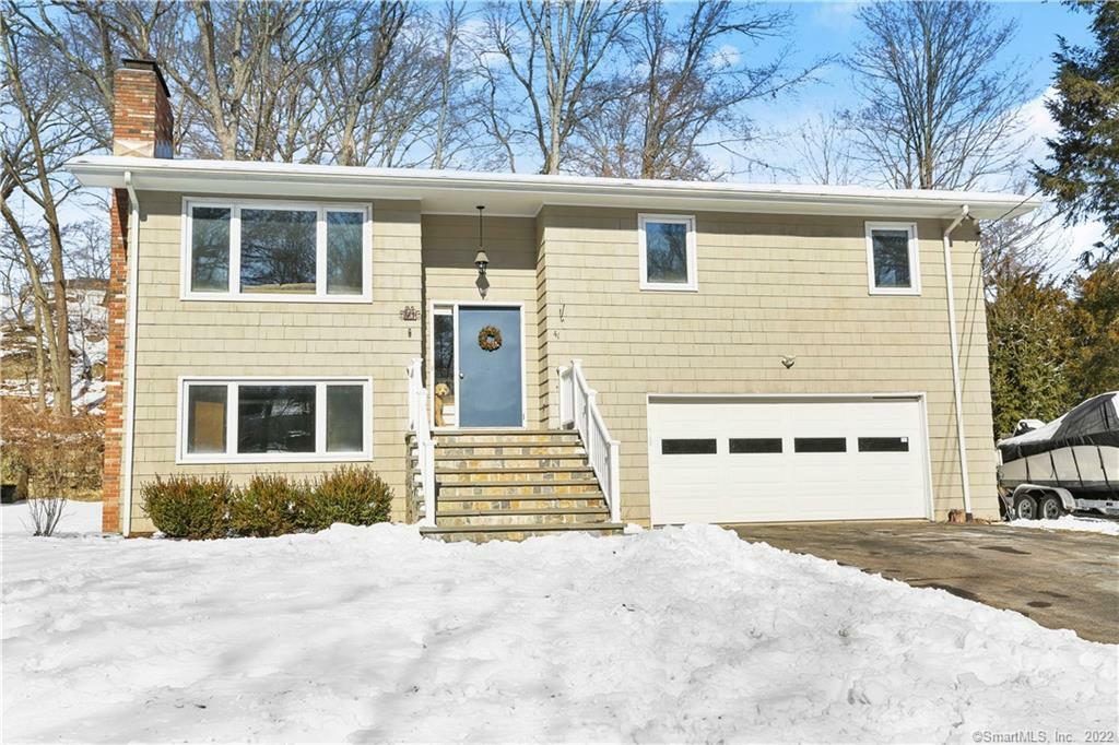 Property Photo:  41 Windsor Lane  CT 06807 