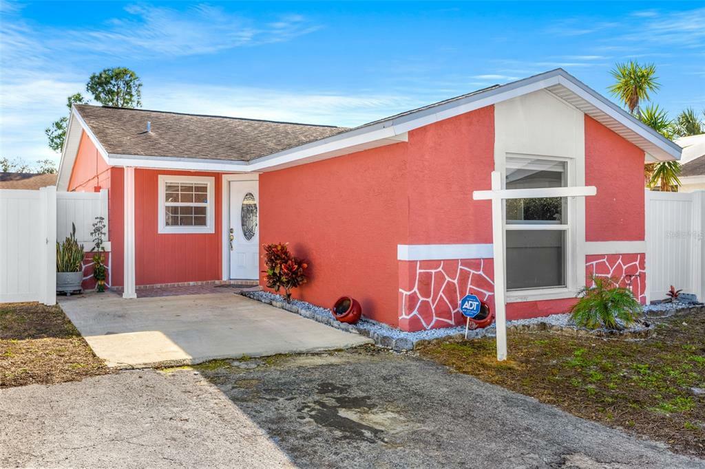 Property Photo:  9126 Baymeadow Court  FL 33615 