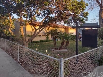 Property Photo:  1112 N Benwiley Avenue  CA 93458 