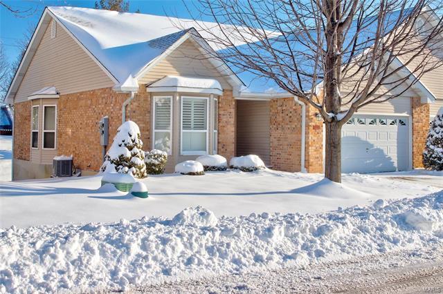 Property Photo: 3176 Country Bluff 39A 63301