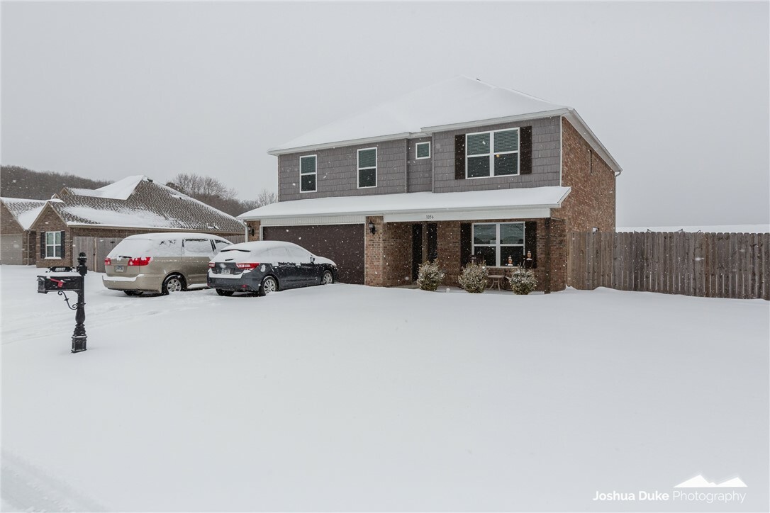 Property Photo:  1056 White Oak Street  AR 72727 