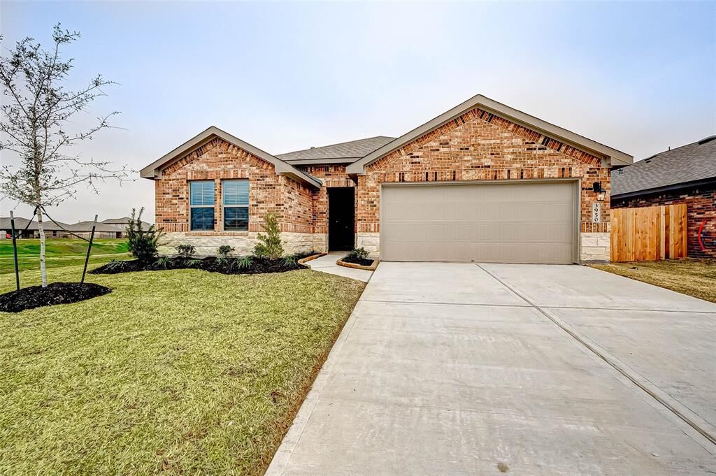 Property Photo: 1211 East Smith Street TX 77523