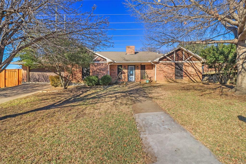 Property Photo:  2009 W Arbor Rose Drive  TX 75050 