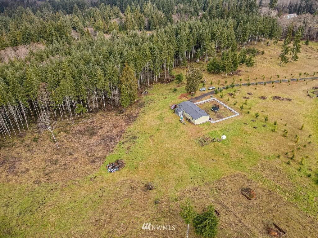 Property Photo:  878 Oak Point Road  WA 98632 