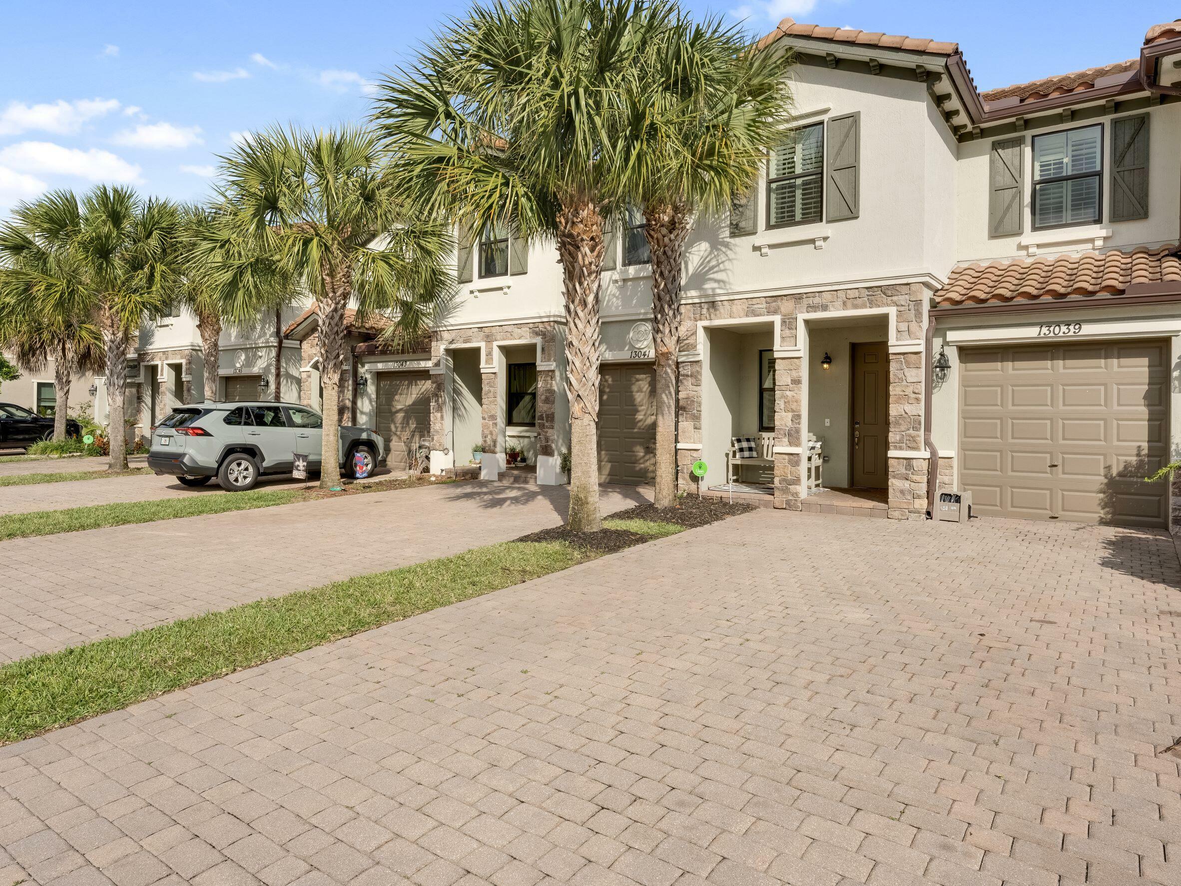 Property Photo:  13039 Anthorne Lane  FL 33436 