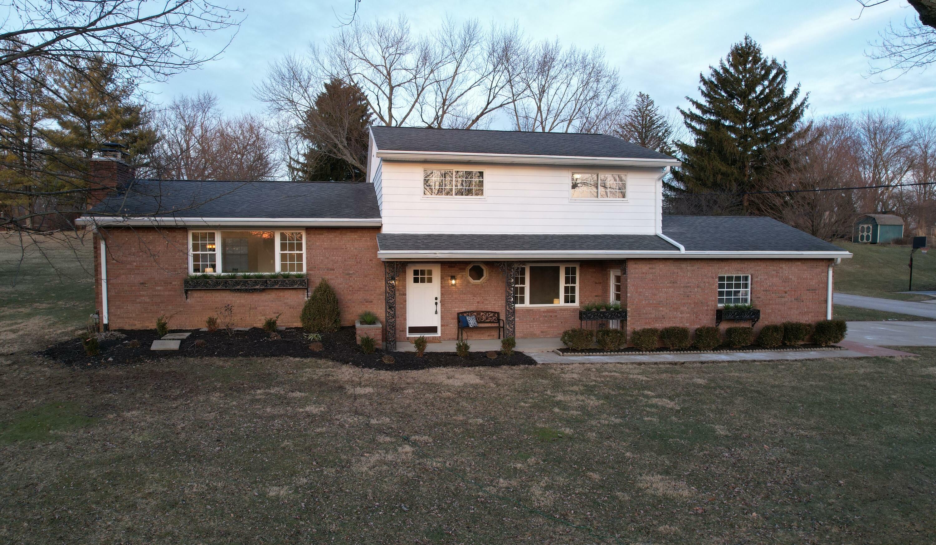 631 Moorlands Drive  Springfield OH 45506 photo