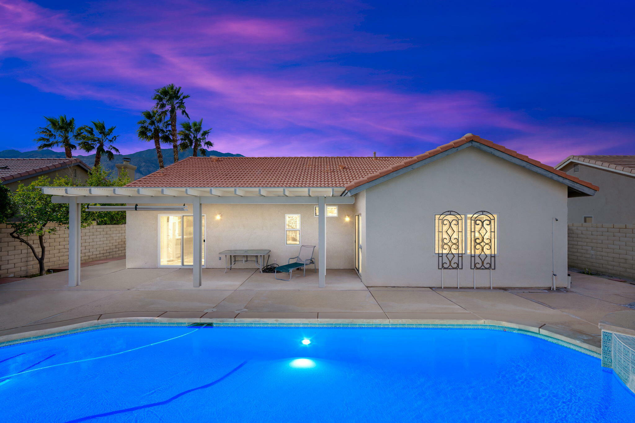 Property Photo:  2312 Shannon Way  CA 92262 