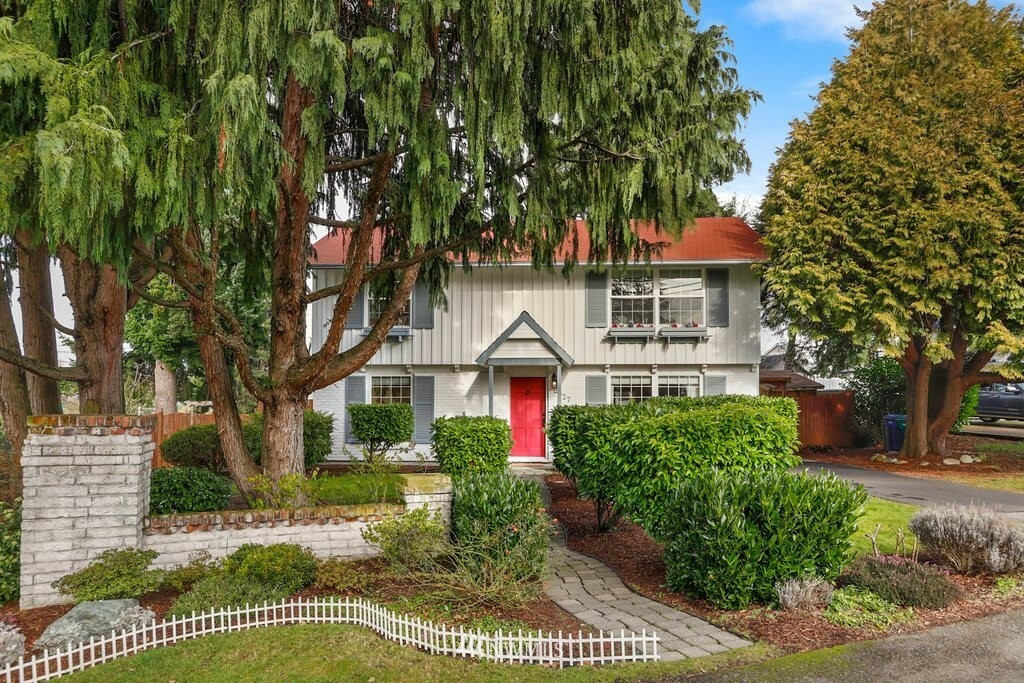 Property Photo: 2327 192nd Place SW WA 98036