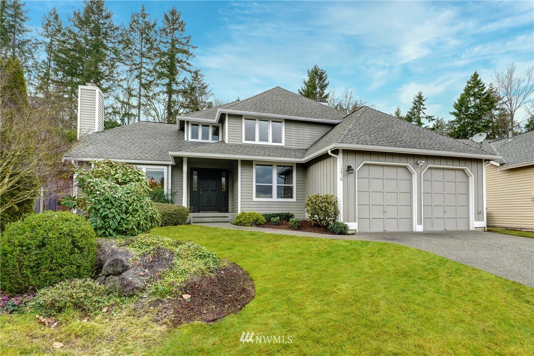 Property Photo:  15416 139th Avenue SE  WA 98058 