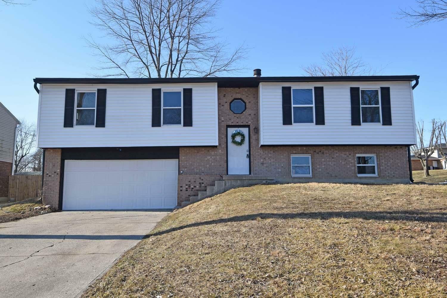 Property Photo:  900 Baker Ct  OH 45044 