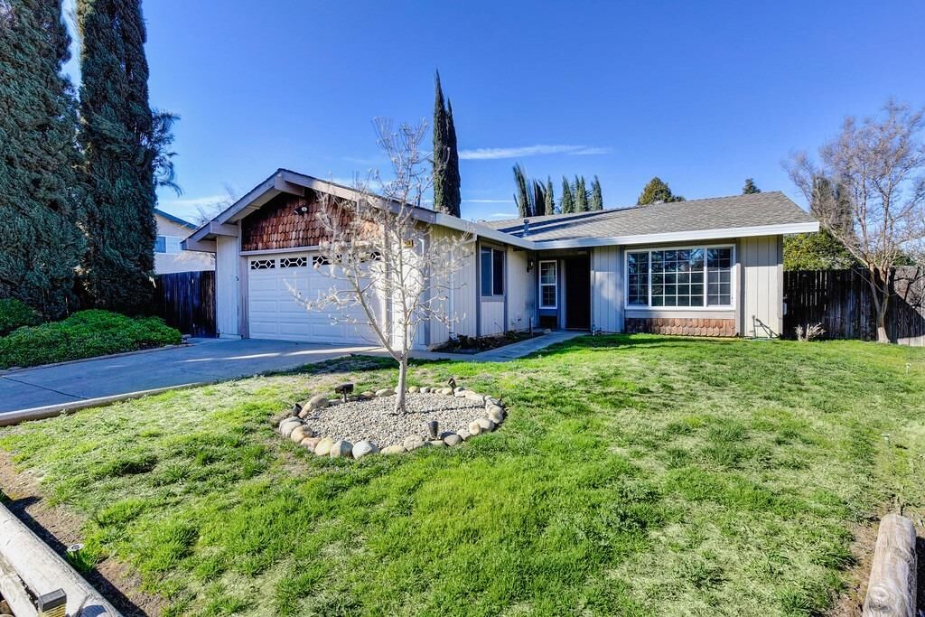Property Photo: 11029 Chemo River Court CA 95670