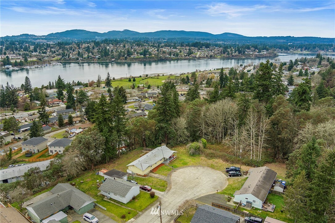 Property Photo: 507 Juniper Street WA 98310