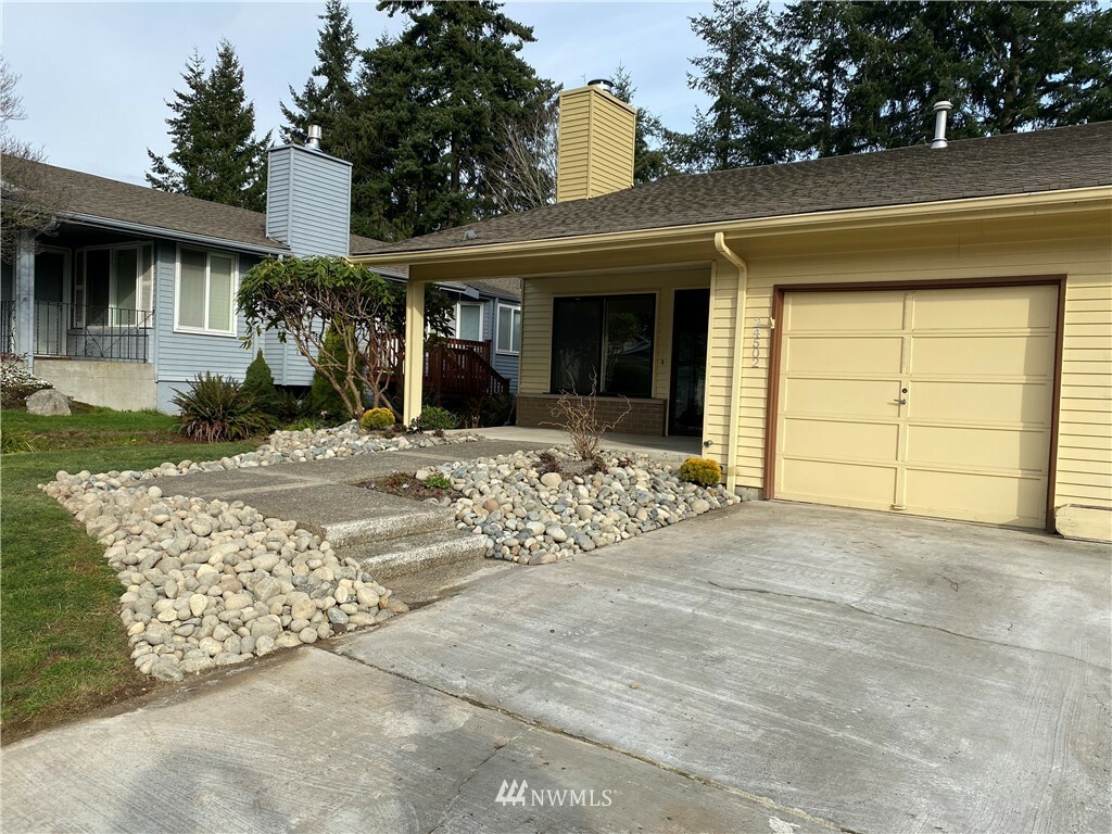 Property Photo: 24502 13th Avenue S WA 98198