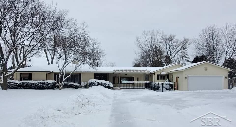 Property Photo:  3850 Midland  MI 48603 