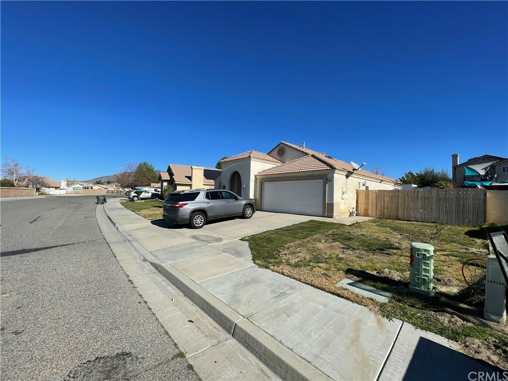 Property Photo:  1277 Galileo Way  CA 92583 