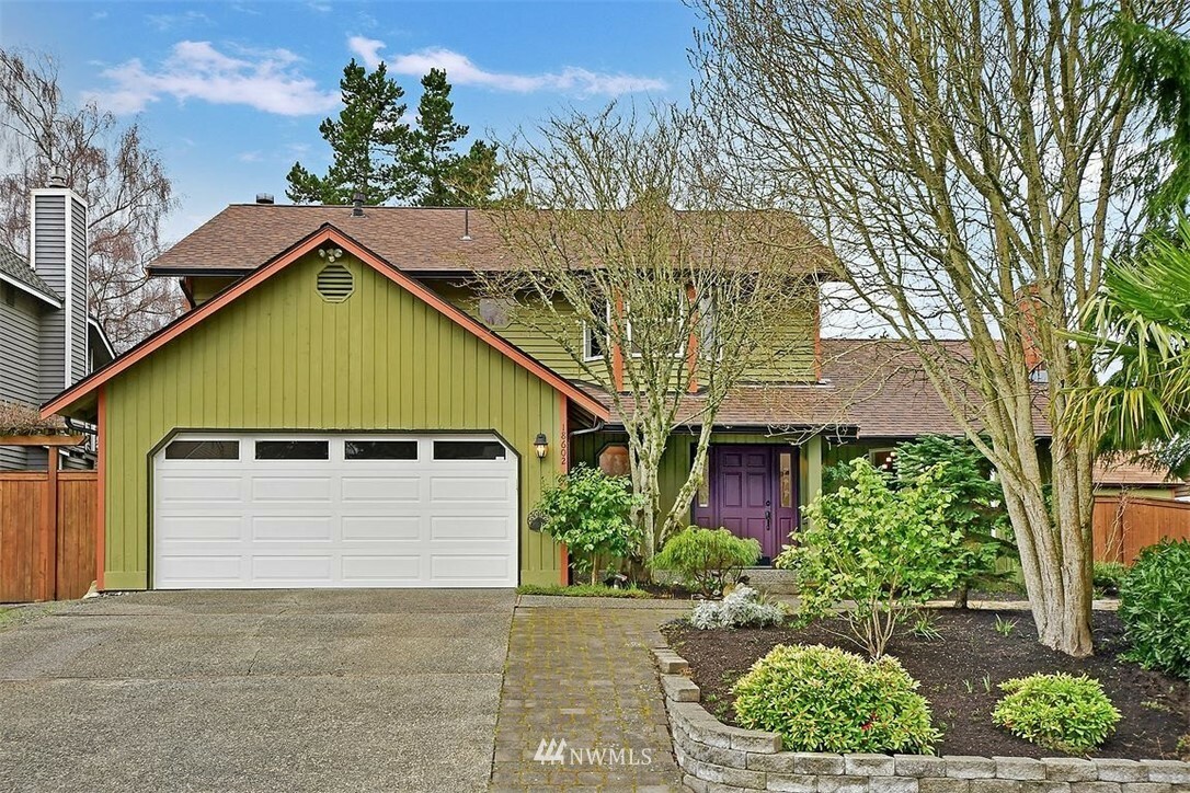 Property Photo:  18602 68th Avenue W  WA 98037 